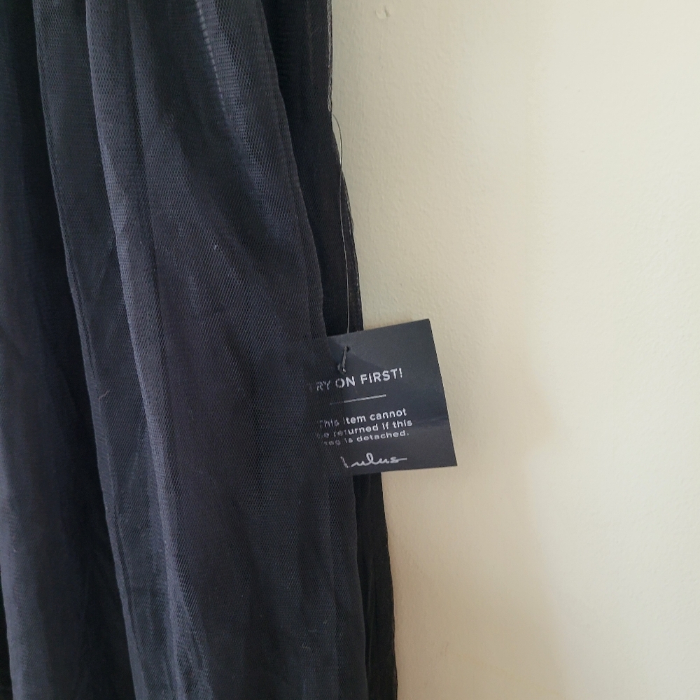 Lulu's Black Tulle Maxi Dress with Deep V & Open Back - Picture 5 of 7